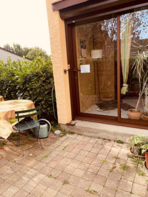 Maison charmante à Osny avec terrasse et jardin clôturé